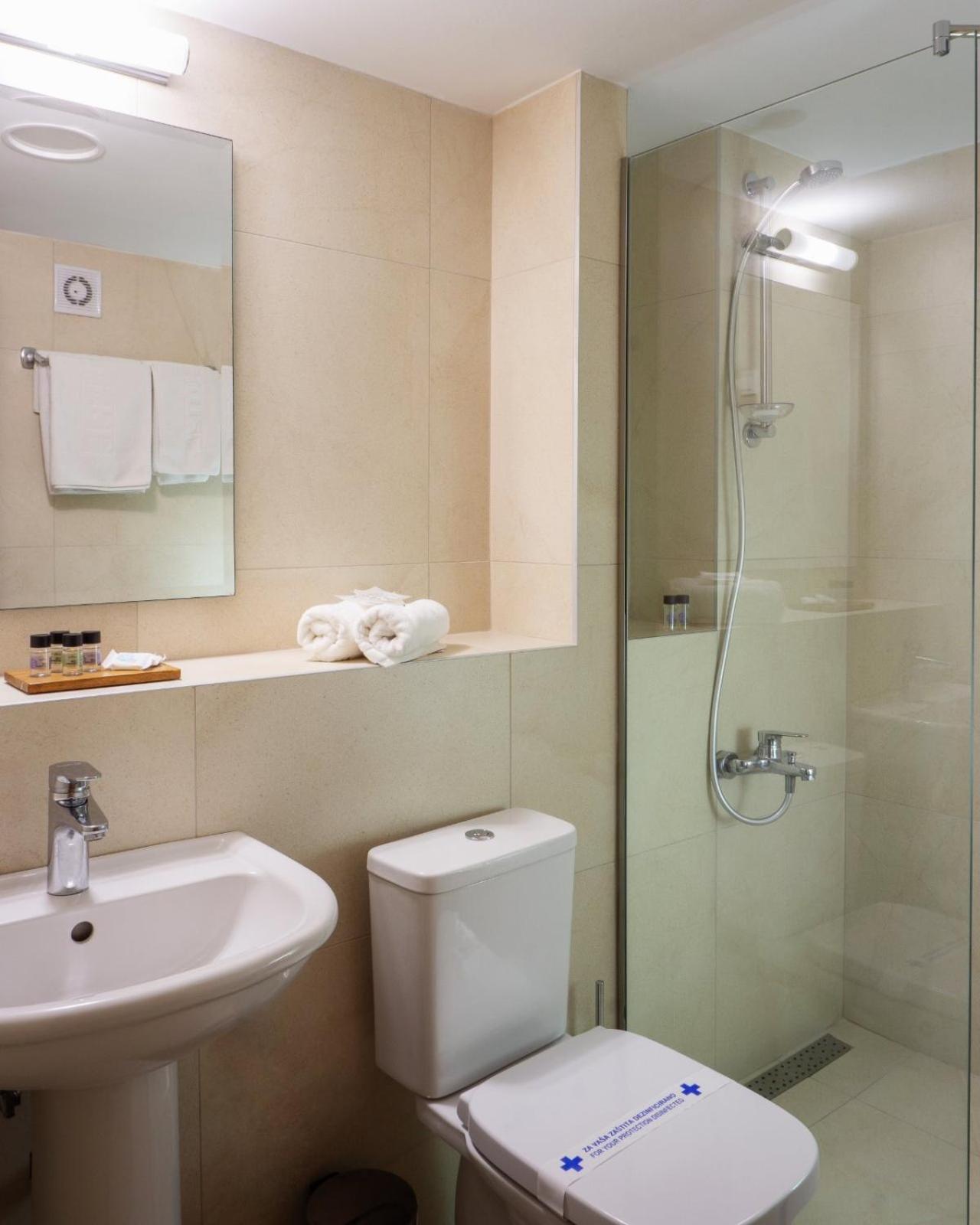 Hotel Sileks Ohrid Esterno foto